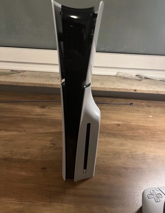 Vand/schimb Playstation 5 slim ( ps5 )