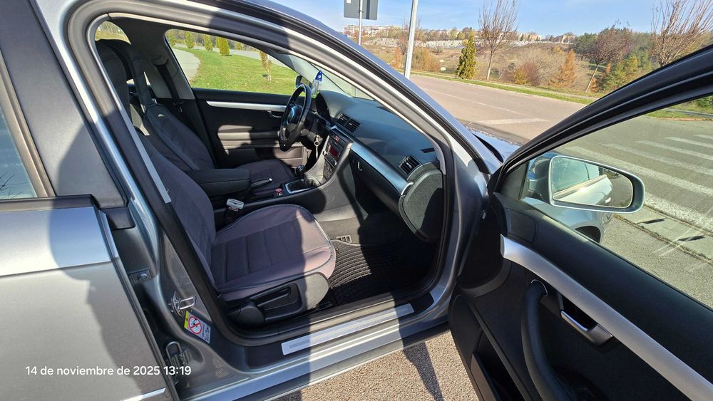 Audi a4 B7 An 2008 2.0 tdi 140cp 246.000km manual  6.TREPTE  3600e