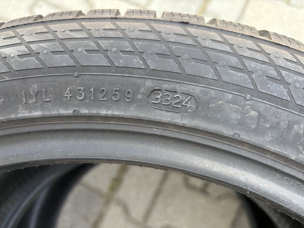 2бр Нови Зимни гуми Nokian 245/45/19 DOT3324