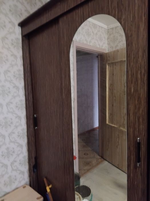 Продаётся шифанер и памперсы