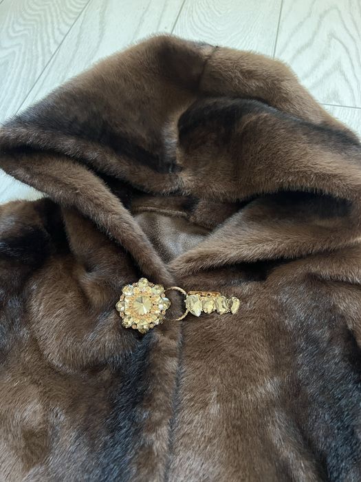 Haina blana cu aspect natural