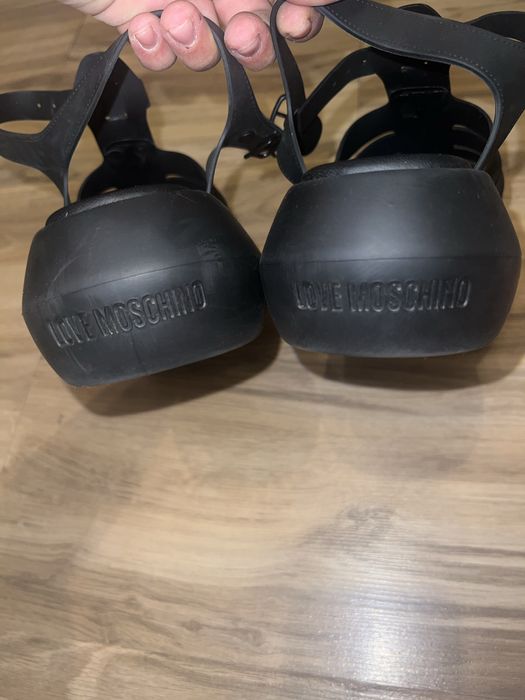 Love Moschino сандали