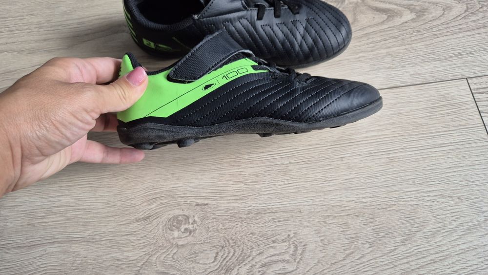 Încălțăminte de fotbal Nr 34