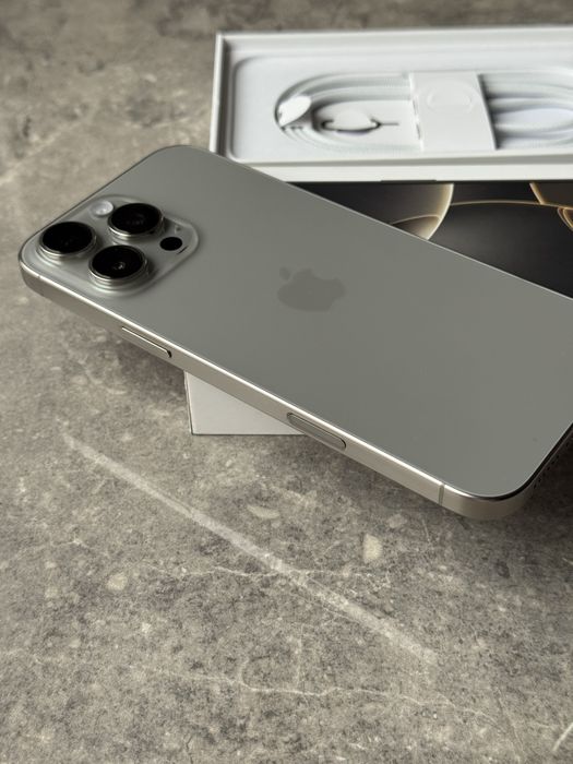 НОВ! iPhone 16 Pro Max 256GB ГАРАНЦИЯ!