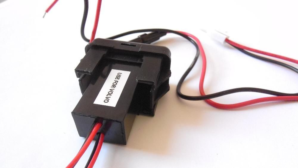 USB УСБ зарядно за вграждане за VW GOLF 4, MAN, Mercedes Actros MP4