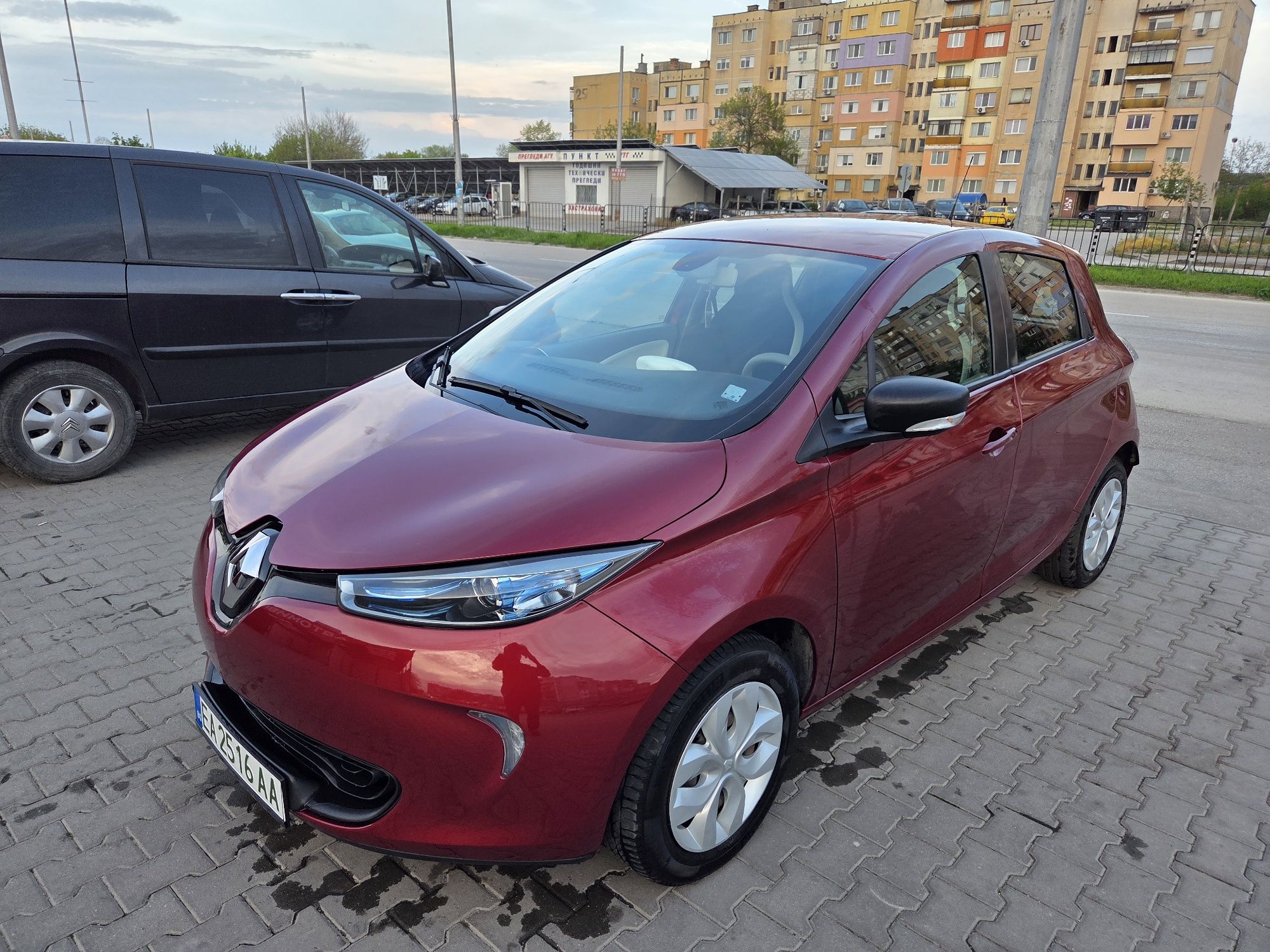 Renaut zoe 2019г. 41кв  58хил !!