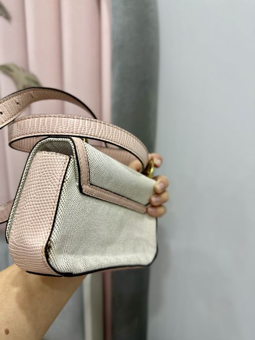 Дамска чанта guess