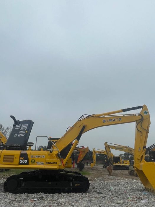Гусеничный Komatsu 360. 10% to'lov bilan zakazga. 2023-йил.