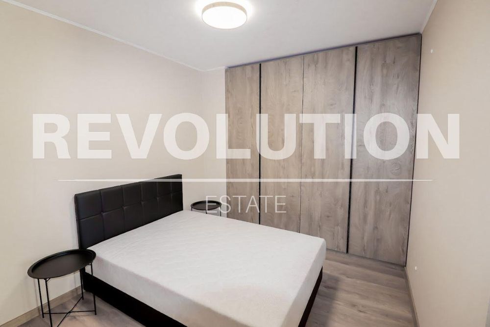 Дава се под наем Тристаен апартамент в Варна, Бриз - 95 кв.м за 1100 € - Снимка #6