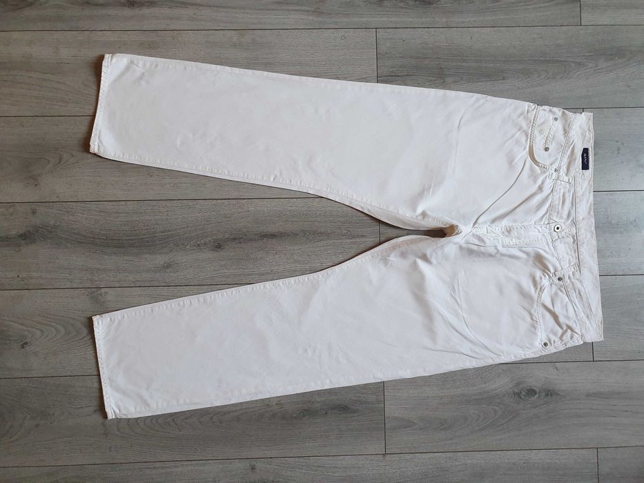 Pantaloni GANT (bumbac + in) - Marime W42 L34 (Talie 108 cm)