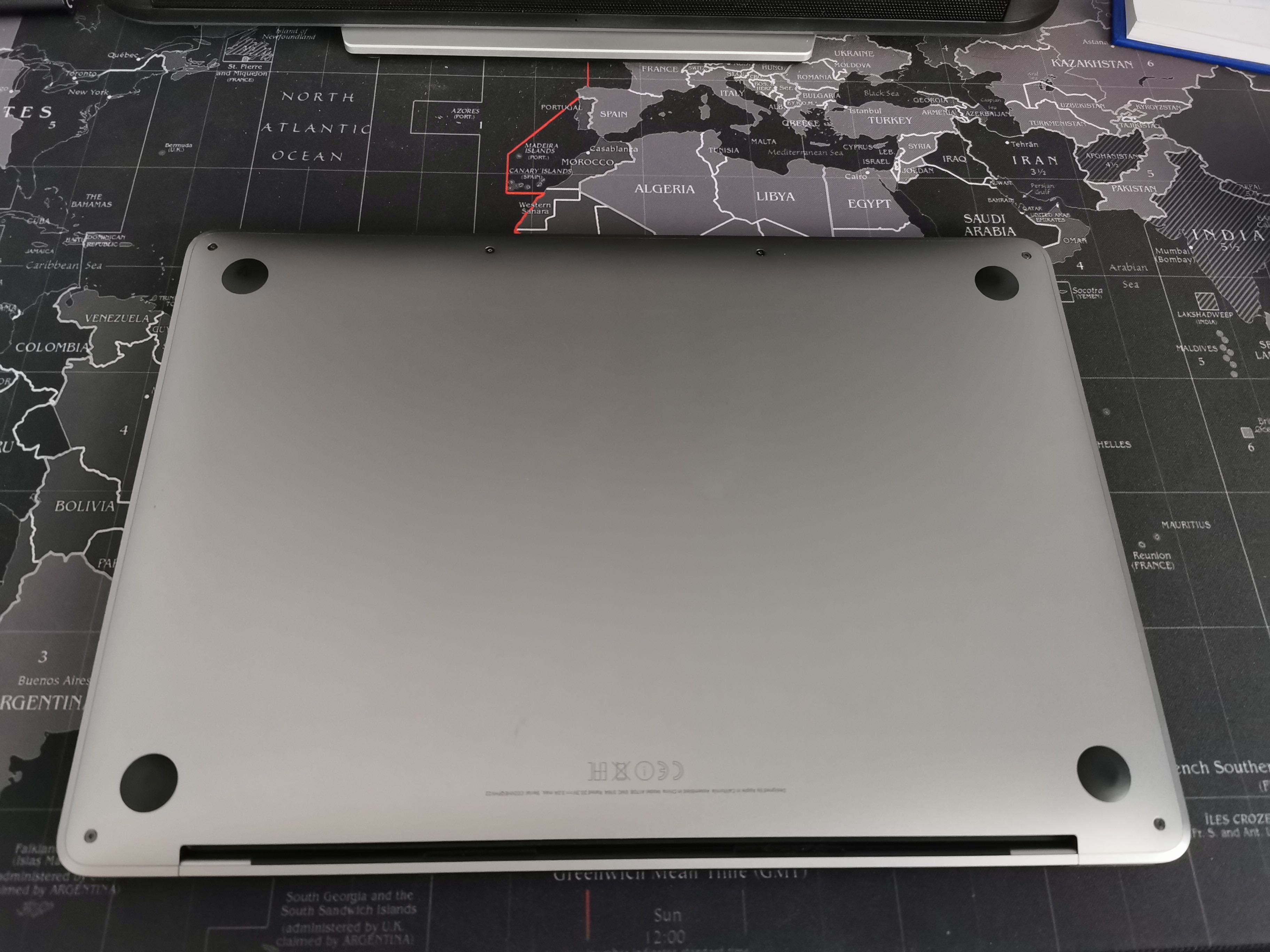 Macbook pro 2017 13" i5 intel 640 8gb ram 128 gb non-touchbar la cutie