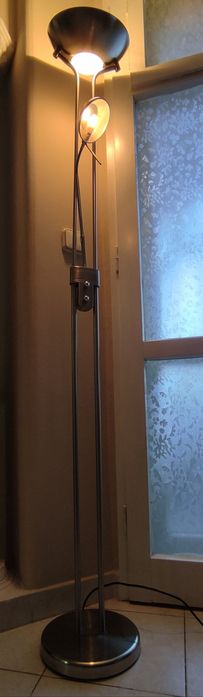 Продава се: лампион (+4 резервни крушки)