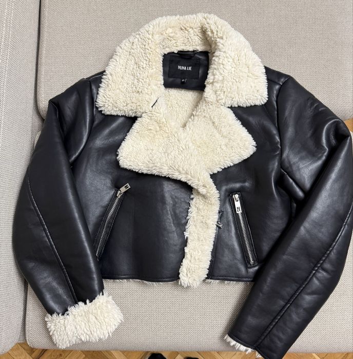 Късо кожено яке с пух