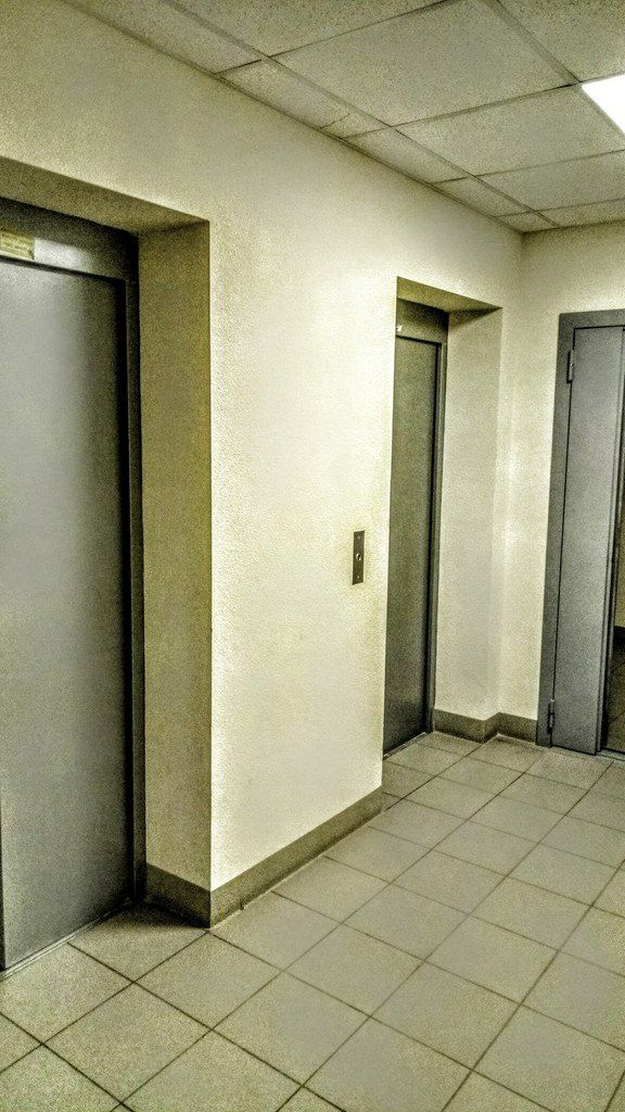 1 хона Беруни метро якин талабага