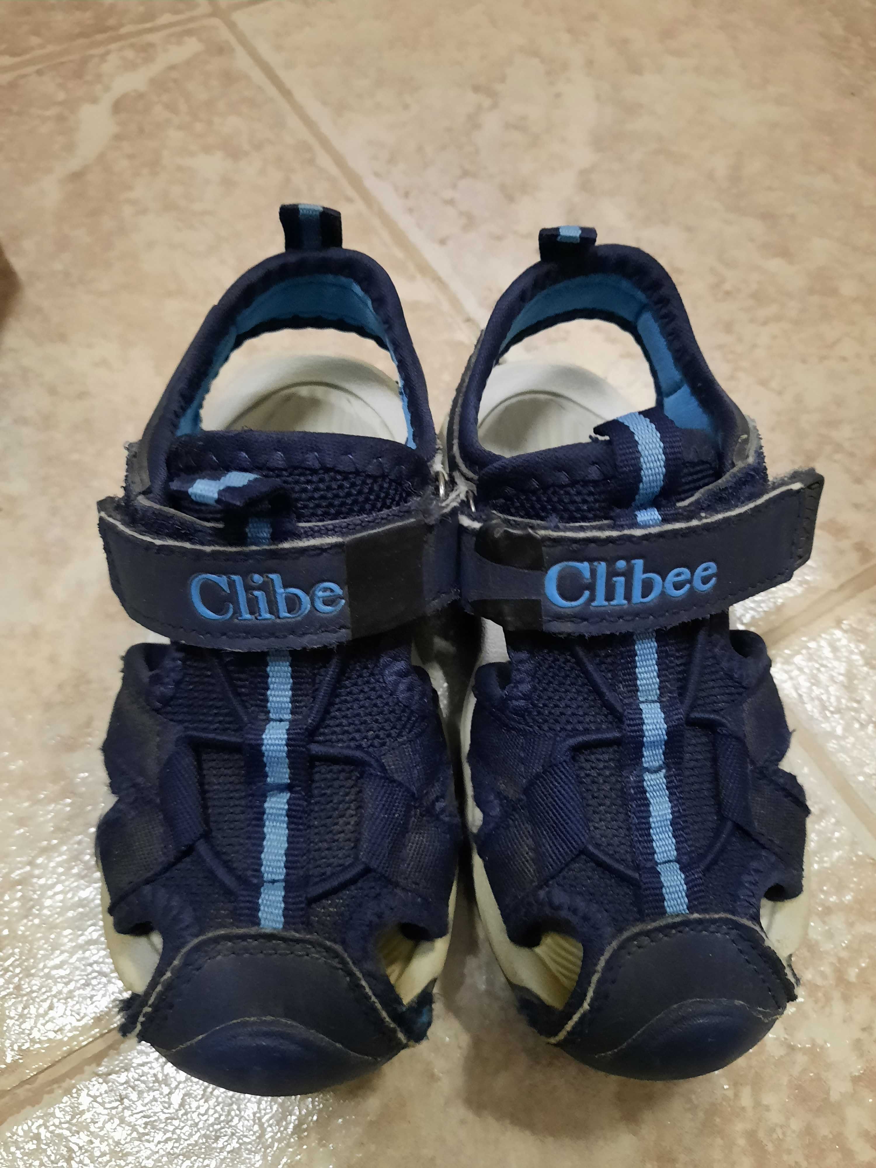 Маратонки Nike и сандали Clibee N 26, стелка 17см