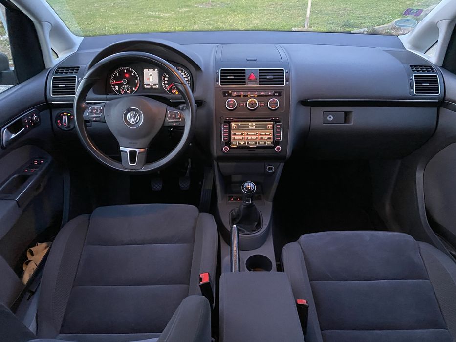 VW Touran 2.0TDI 7 locuri 2014 181004 km