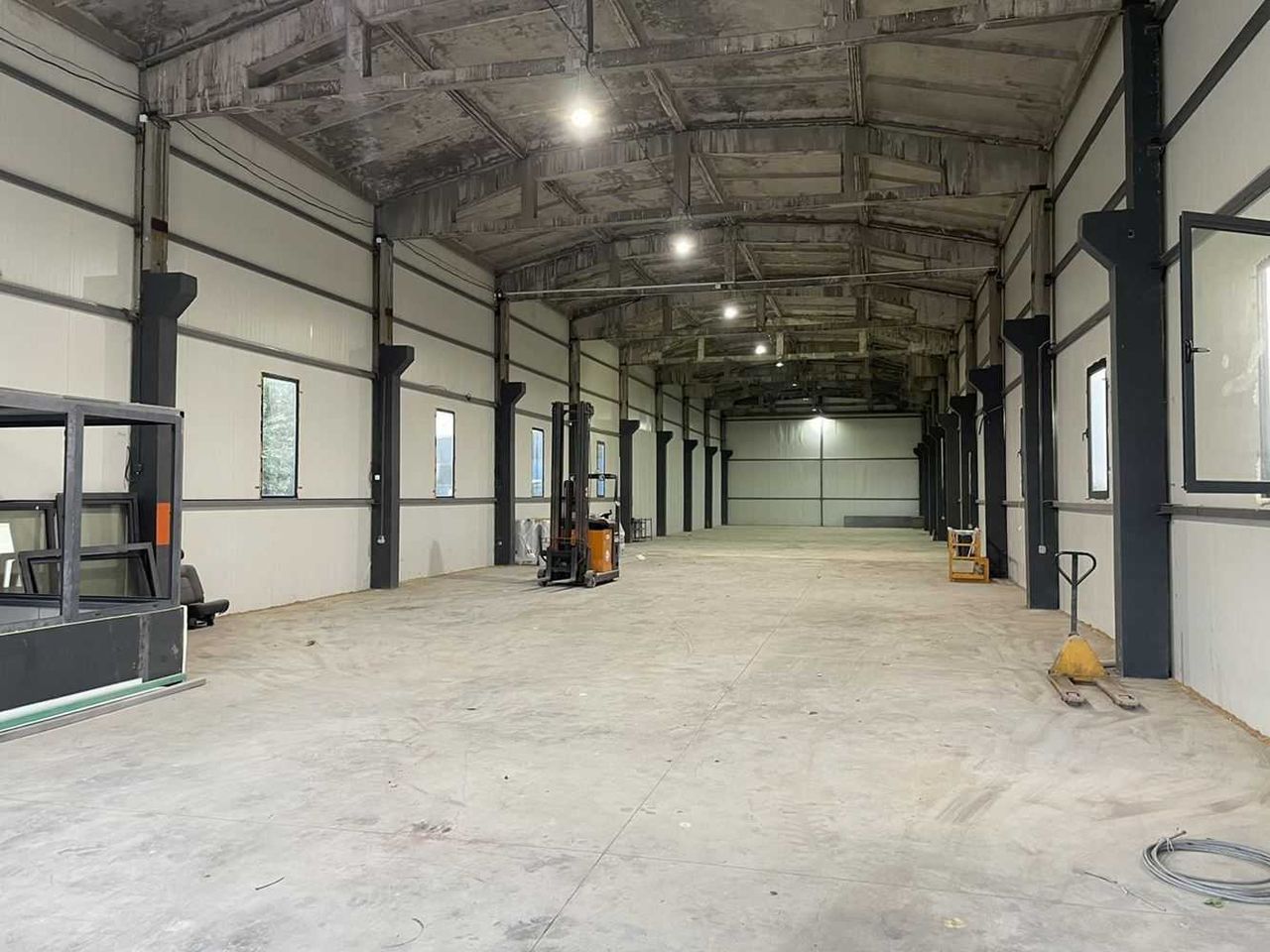 Продава се Промишлена сграда в Пловдив, Индустриална зона - Север - 1000 кв.м за 280 €/кв.м - Снимка #2