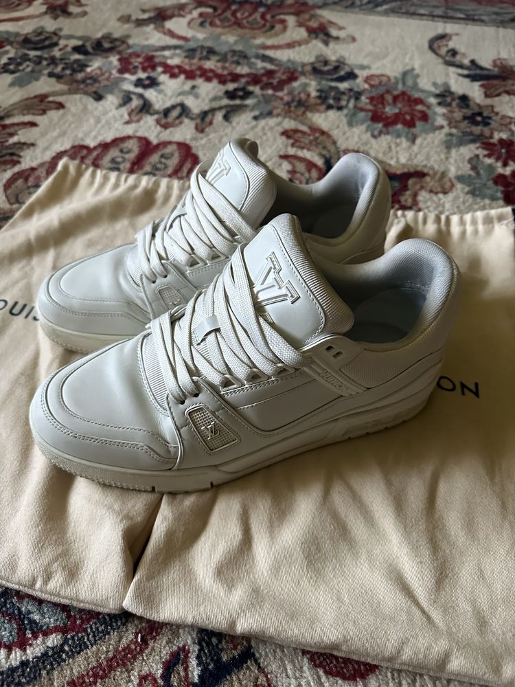 Lv trainer White Size 44