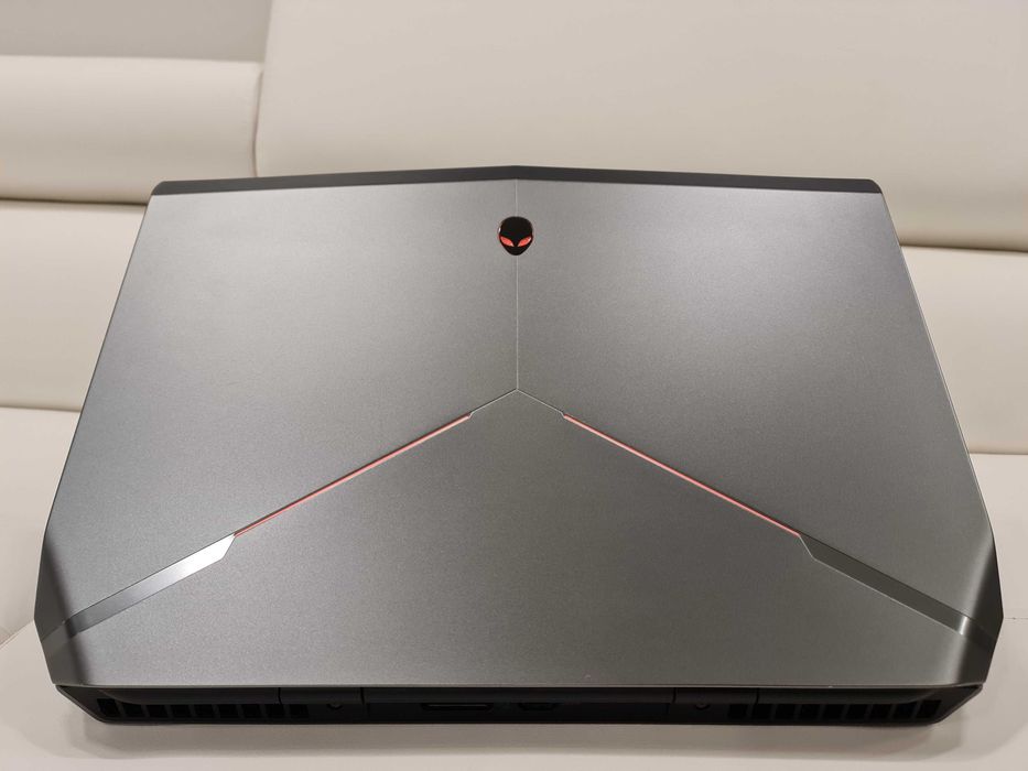 Laptop gaming ALIENWARE 16" ,intel core i7 , video 6 gb, ram 16 gb