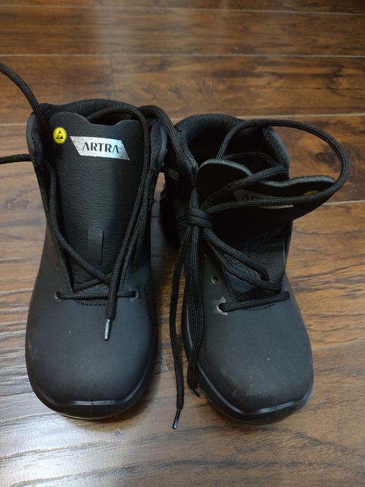 Papucii lucru, doua perechi!