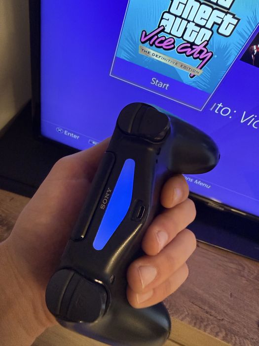 Consola PlayStation 4 Slim Modata BD JB Gold Hen assasins creed gta