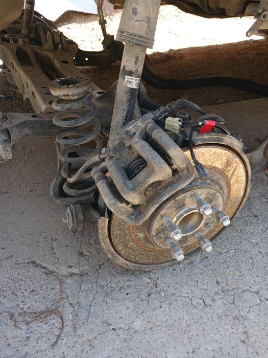 Задний супорт на хюндай грандеур IG