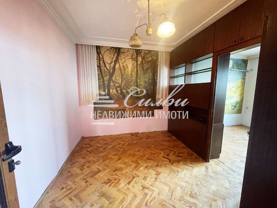 Продава се Двустаен апартамент в Шумен, Пазара - 63 кв.м за 891 €/кв.м - Снимка #5
