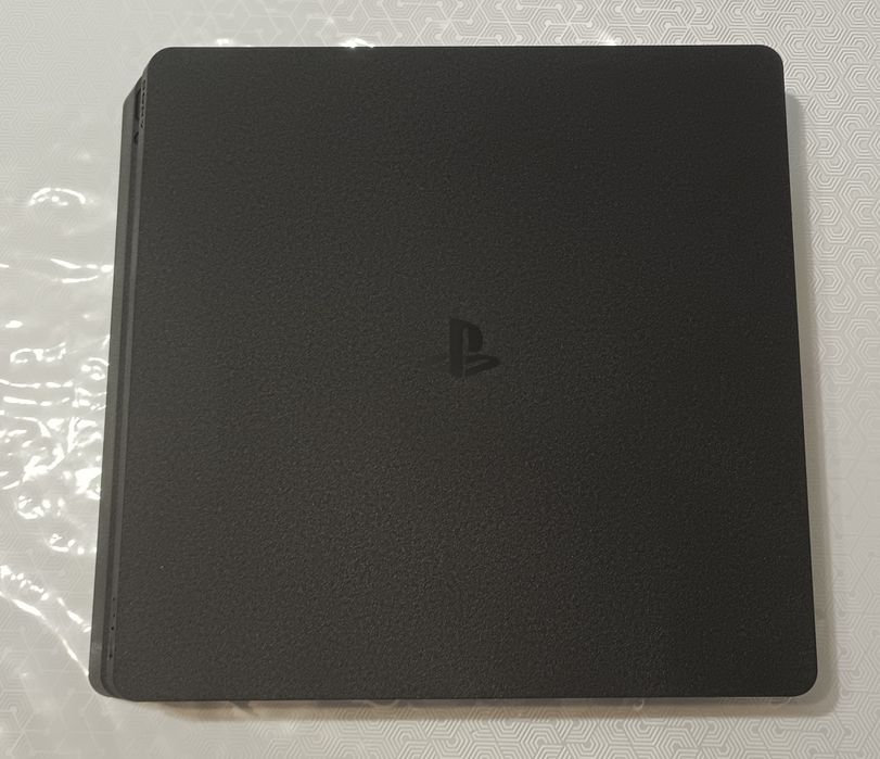 PlayStation 4 Slim