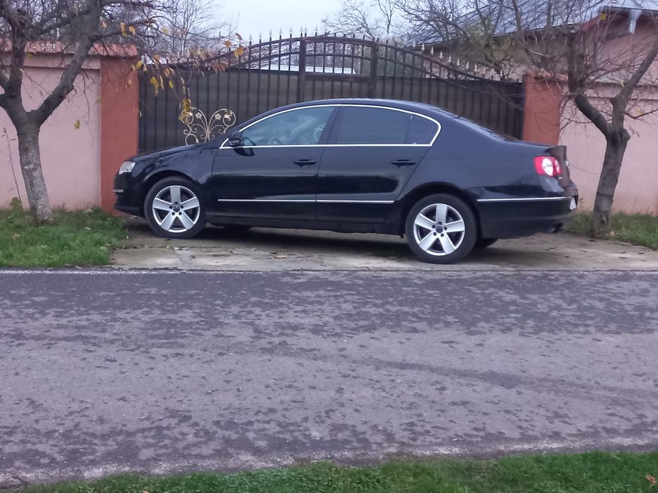 Vând Volkswagen Passat B6
