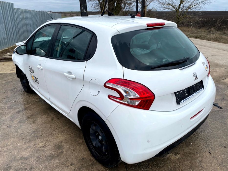 Продавам Peugeot 208 1.4 HDi, 68 hp, 2015 г. на части