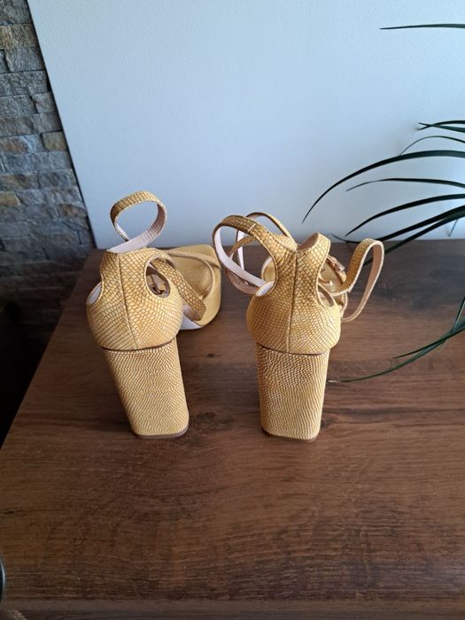 Ingiliz обyвки жълти/сини