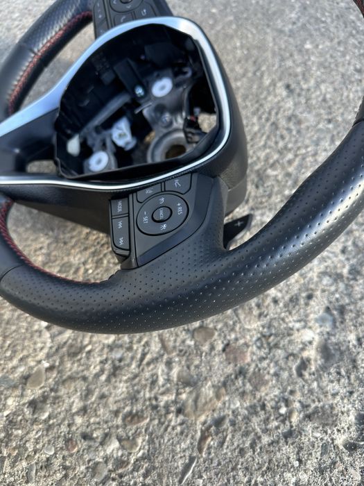 Волан с подгрев за Toyota Corolla 18г-23г