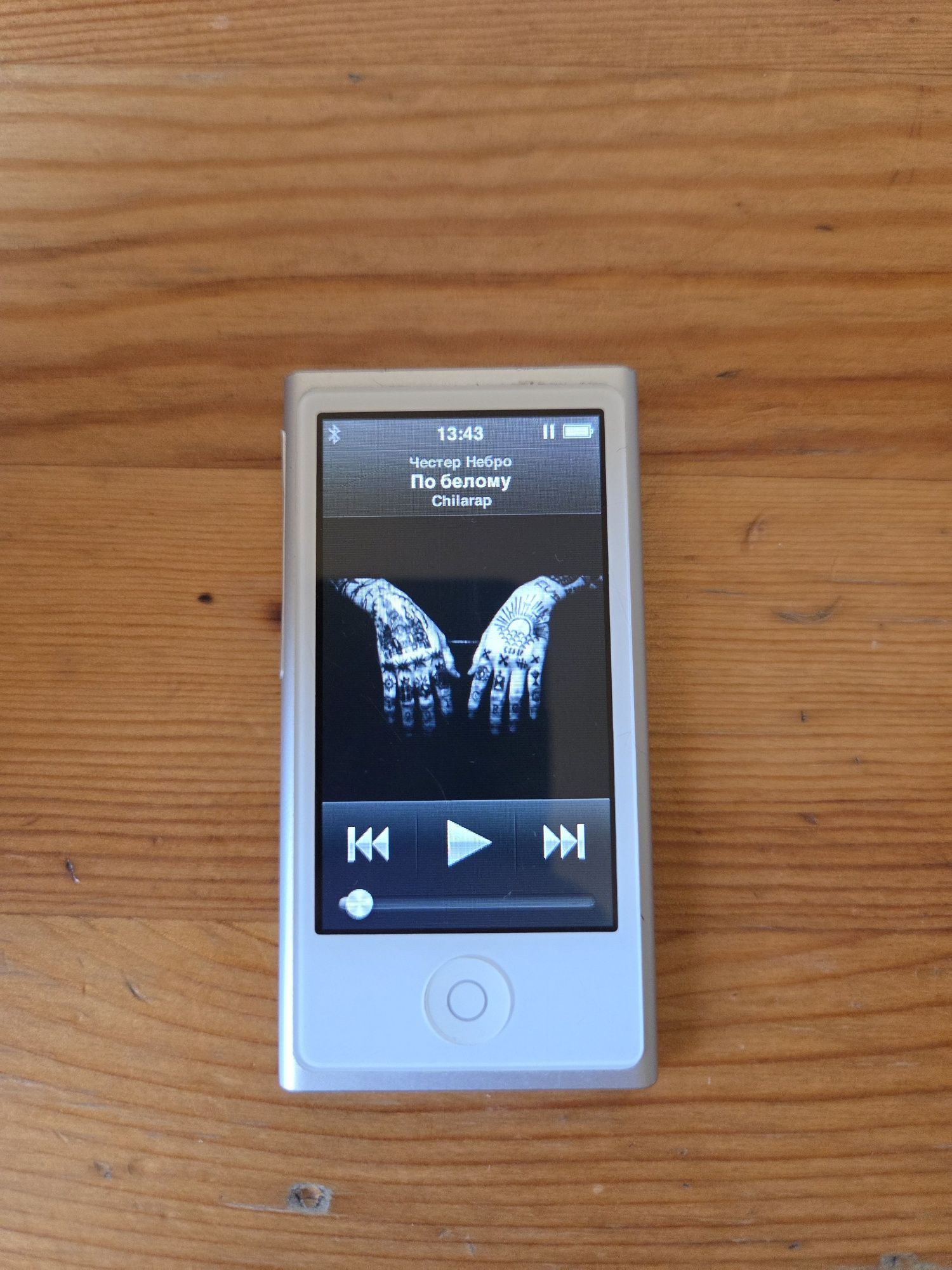 Ipod Nano A1446 touch gen 7 16Gb silver. Ideal player masina.