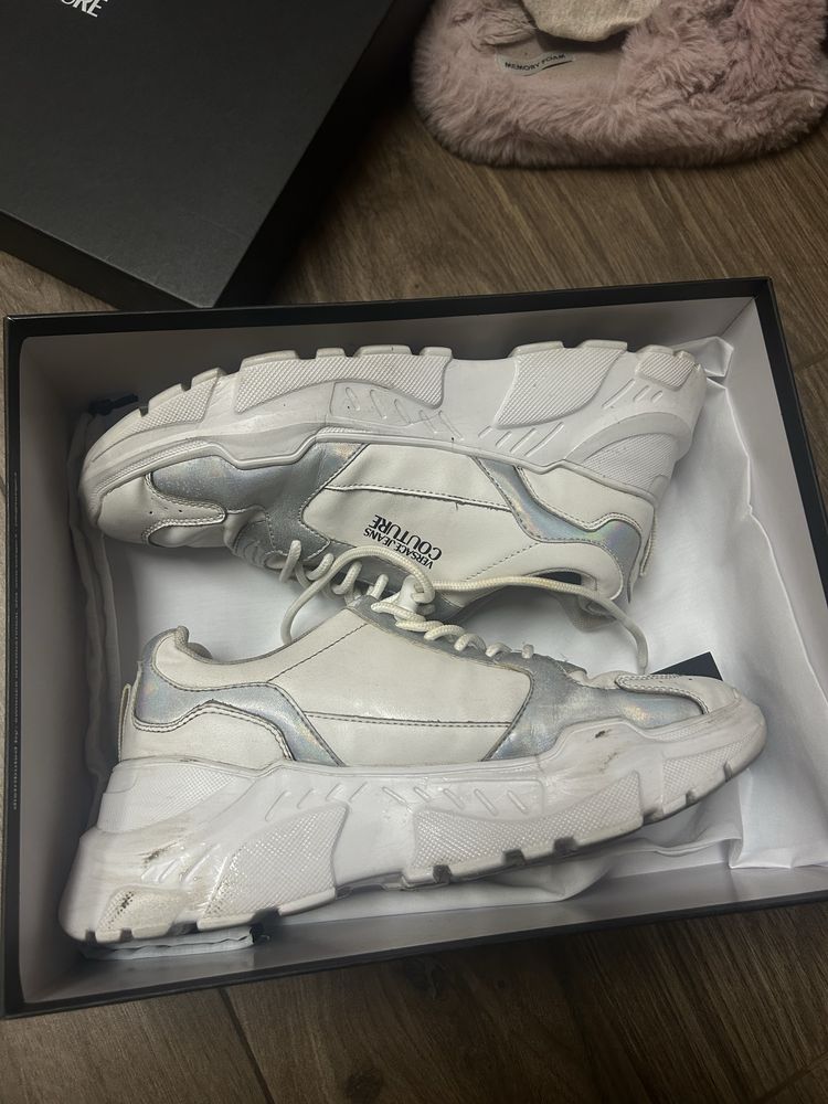 Кецове Versace бели