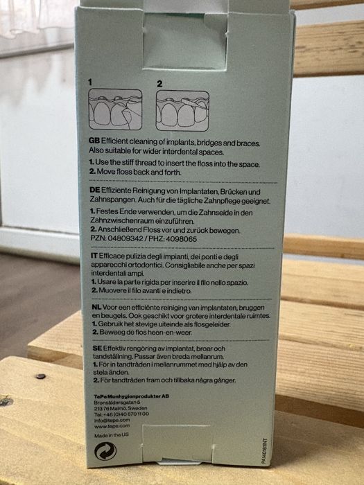 Специален конец за почистване на зъбни импланти и мостове