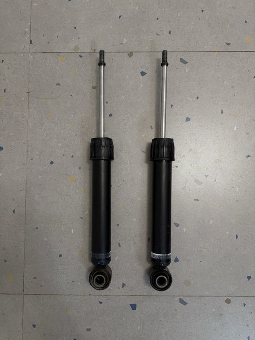 Стойки оригинал камри 70 - 75 новые