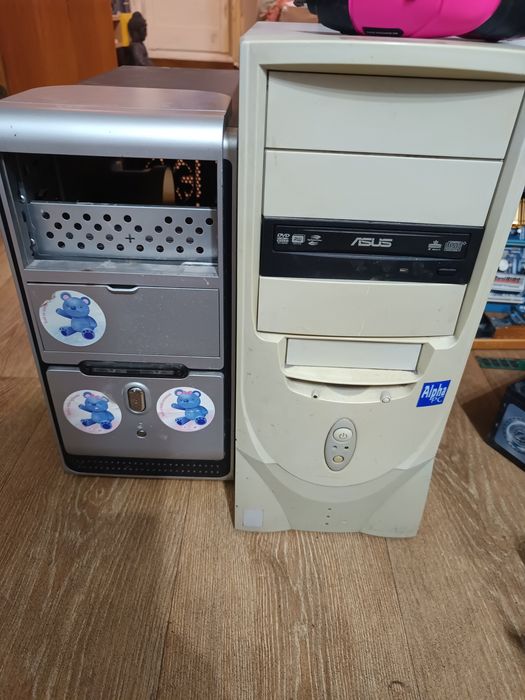 Carcasa pc retro vintage cu sursa si cd rom