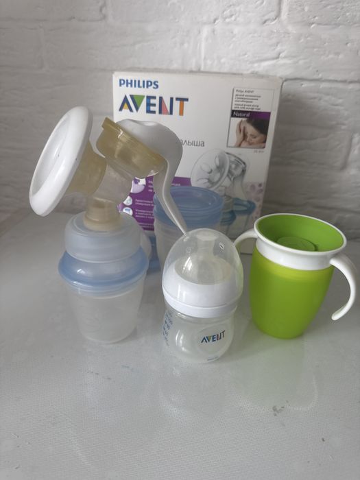 Продам молокоотсос с контейнерами