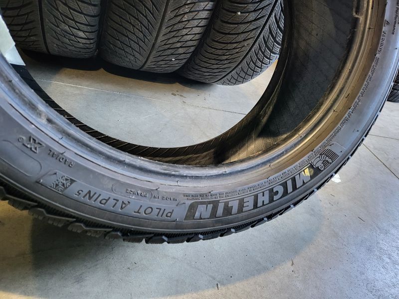 225/45/19 MICHELIN 4бр