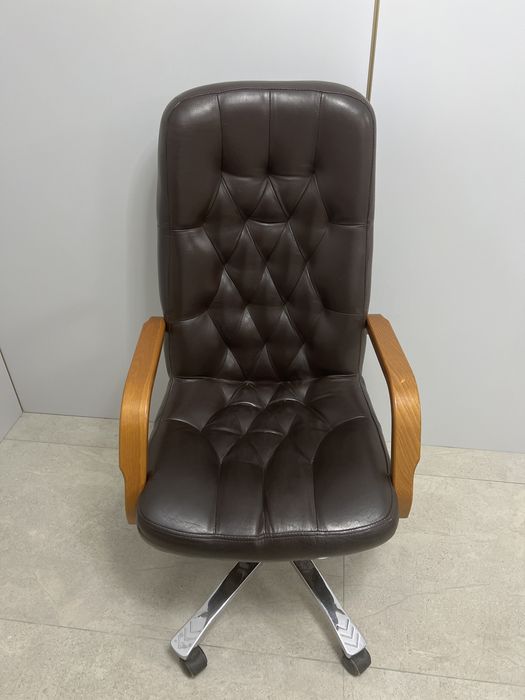 Продам офисное кресло