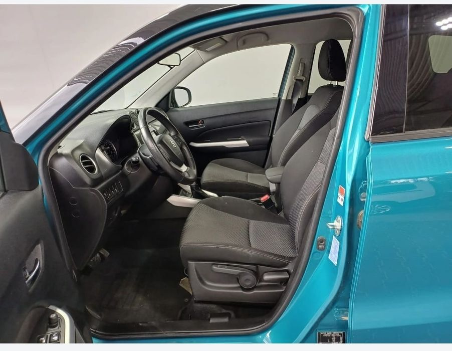 Suzuki Vitara 2019 automată 1.0 benzină,euro 6,carte service la Suzuki