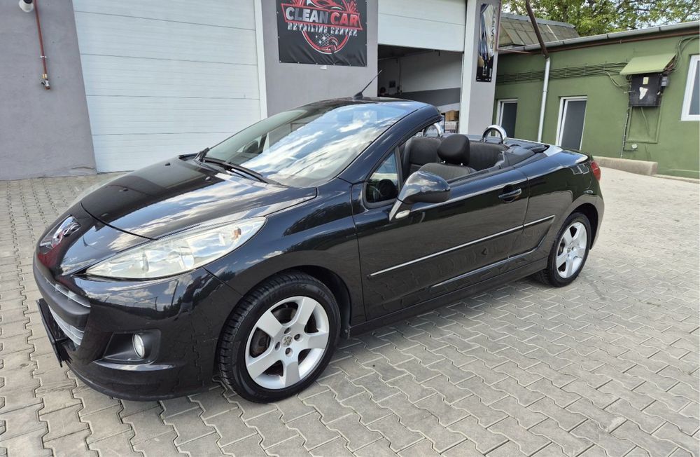 Vând Peugeot 207 CC