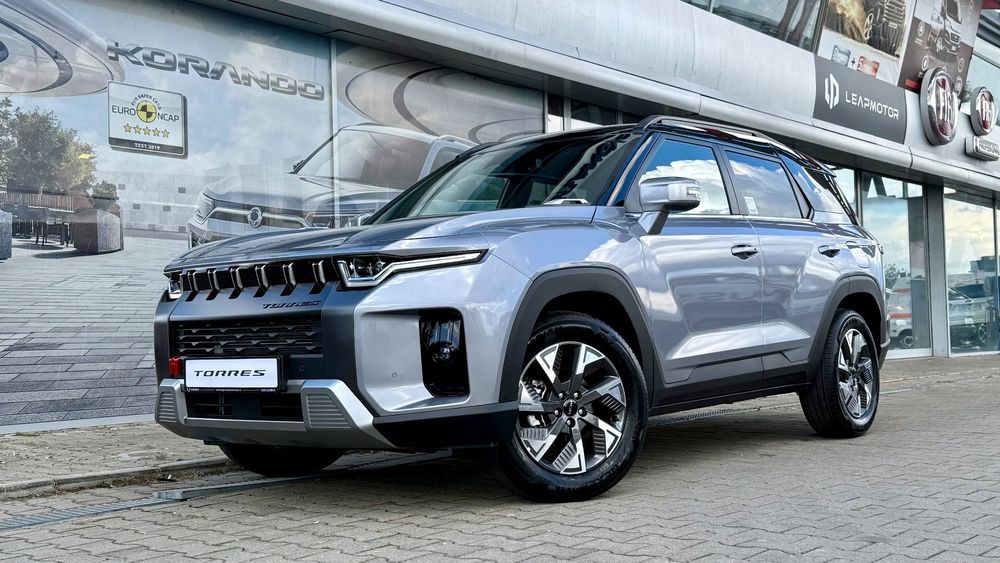 SsangYong Torres Hibrid - HEV J140 MY25 STYLE 1.5 204 Cp E-DHT / 6.2 mixt / 2Tone