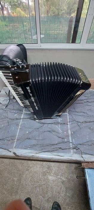 Акордеон Veltmaister S4