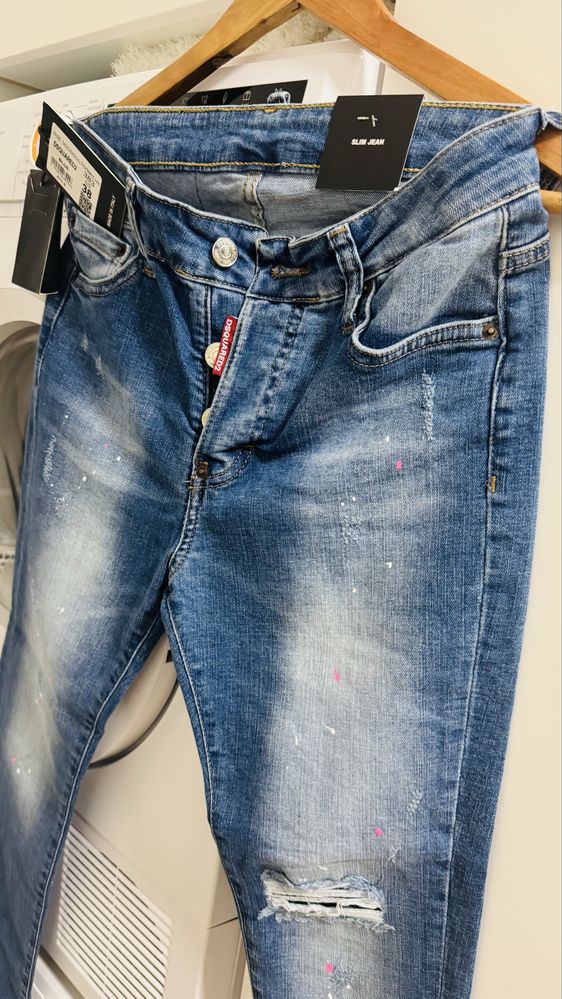 Blugi Dsquared2 nr S