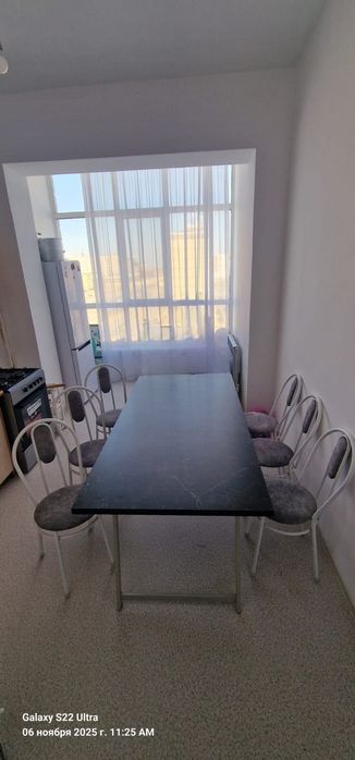 Стол со стульями 150.000 новый