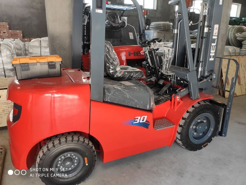 HELI yuk koʻtaruvchi mashina