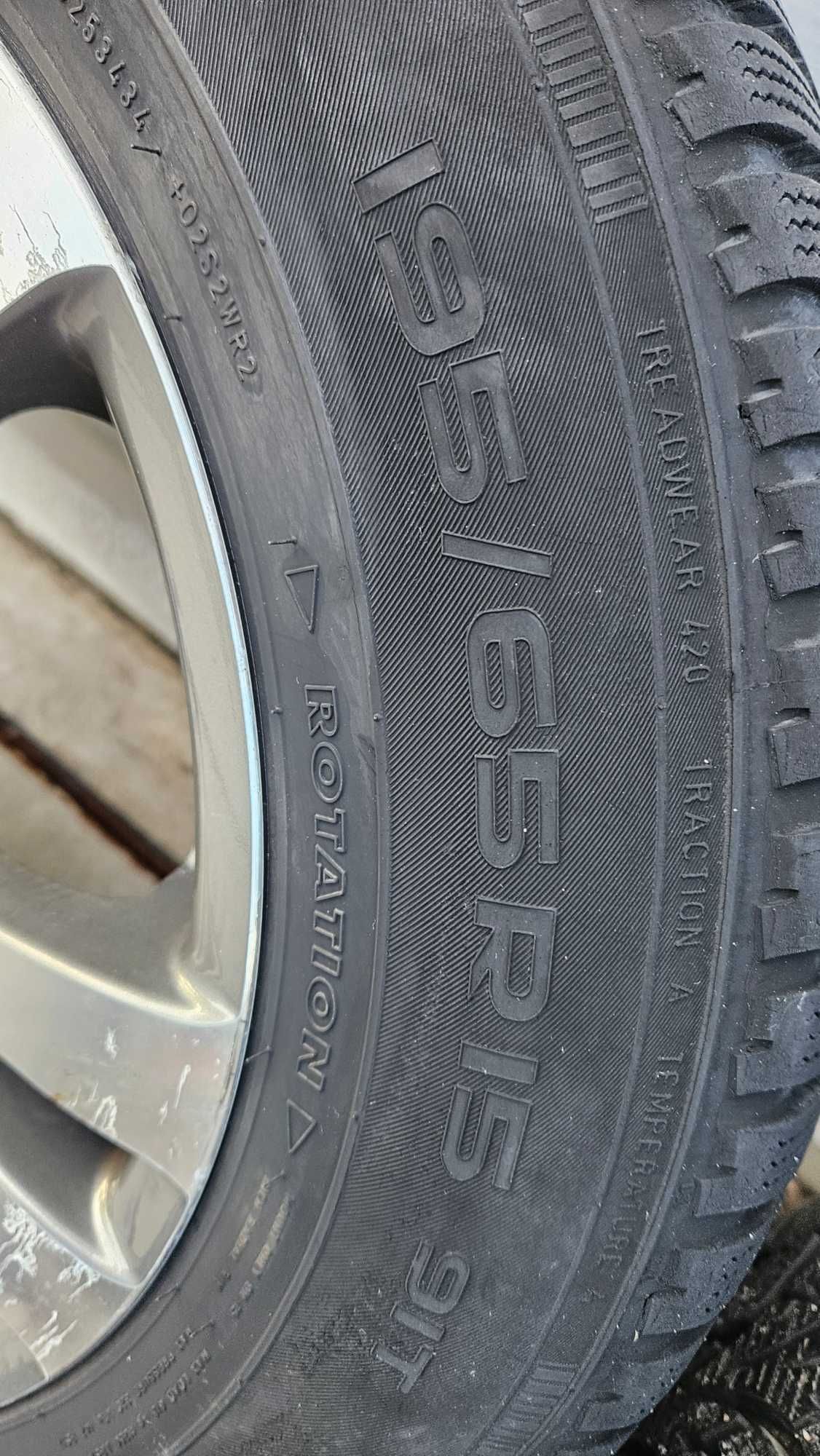 Зимни гуми с ал. джанти за AUDI WV SKODA 5x112  Nokian 195/65 R15