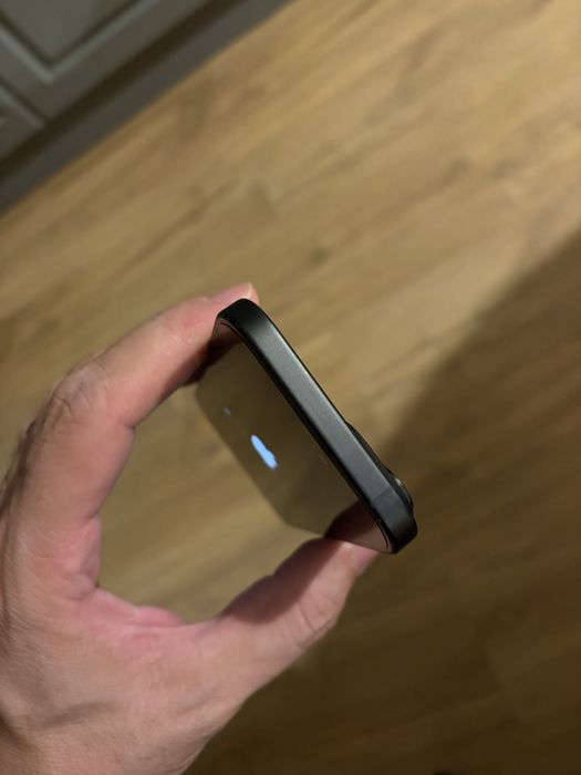 Vand iphone 15 black 128 GB ca nou, in garantie