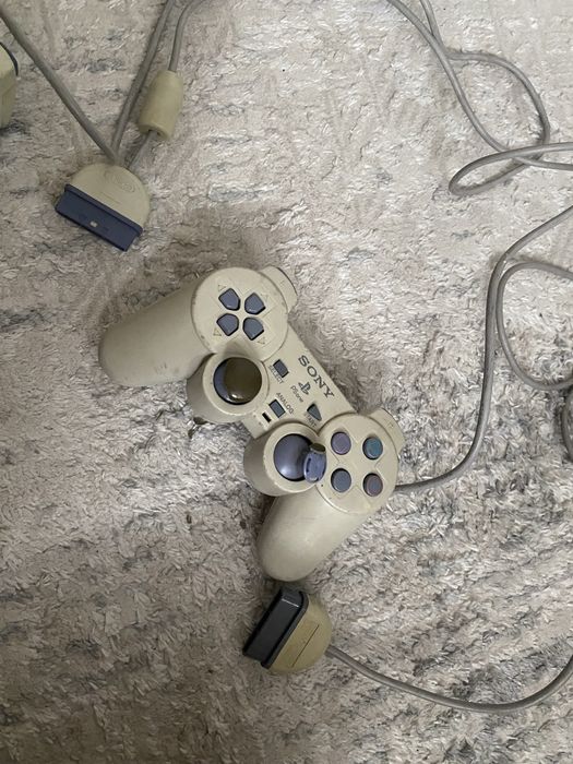 продам пс 1 с играми